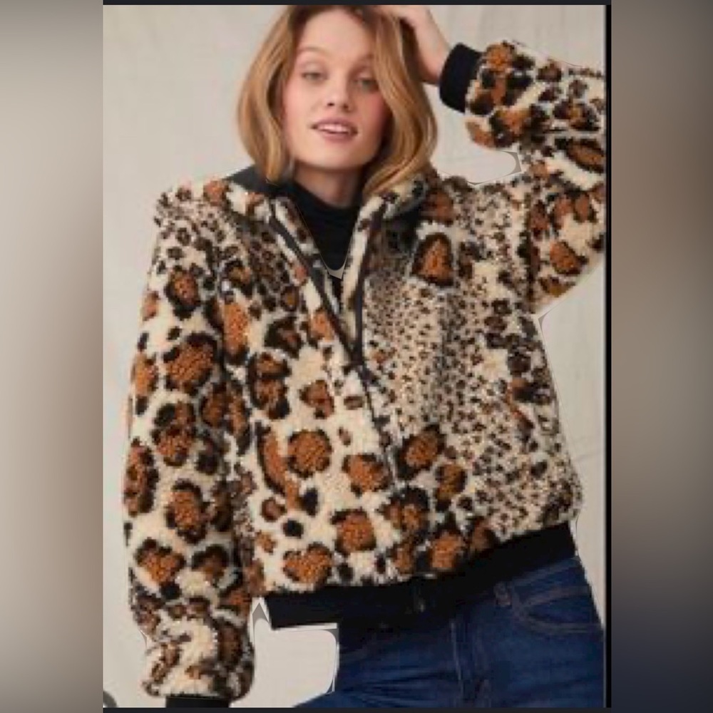 Bella Dahl Sherpa hoodie in leopard size Small